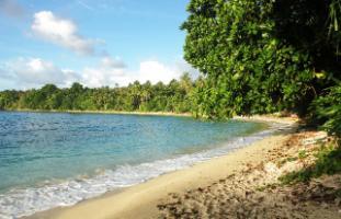 Lanskap pesisir Kepulauan Talaud